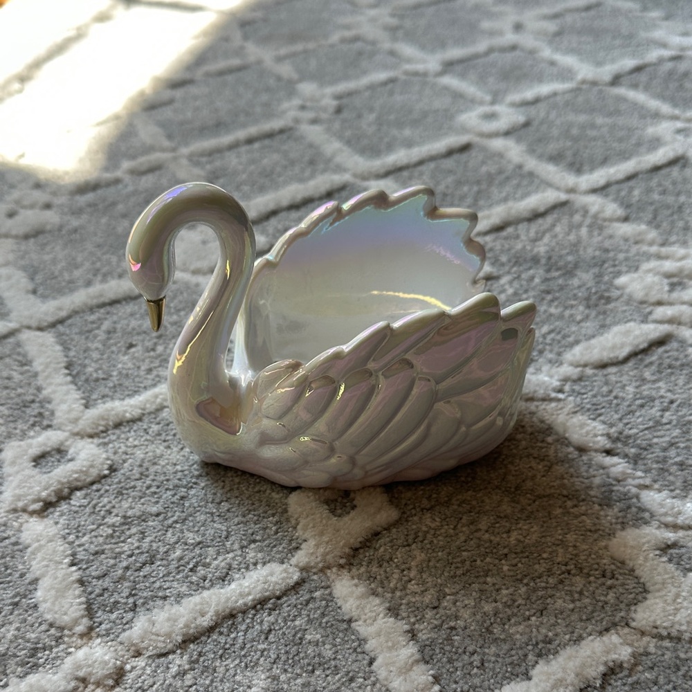 Bath & Body Works Iridescent Swan Soap Holder
